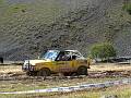 15 un vehicule en action dans  un bourbier